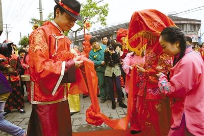 男女婚姻算命配对